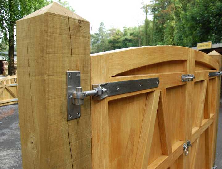 Gate Posts | Products | Fountain Timber