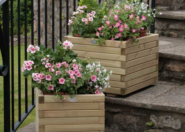 Why Choose Wooden Planters For Your Garden?