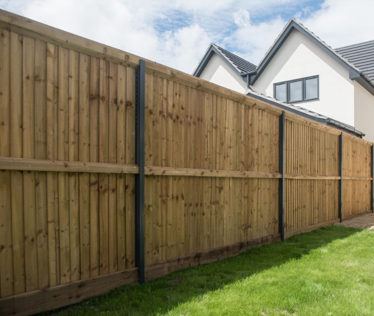 Durapost with Featheredge.jpg
