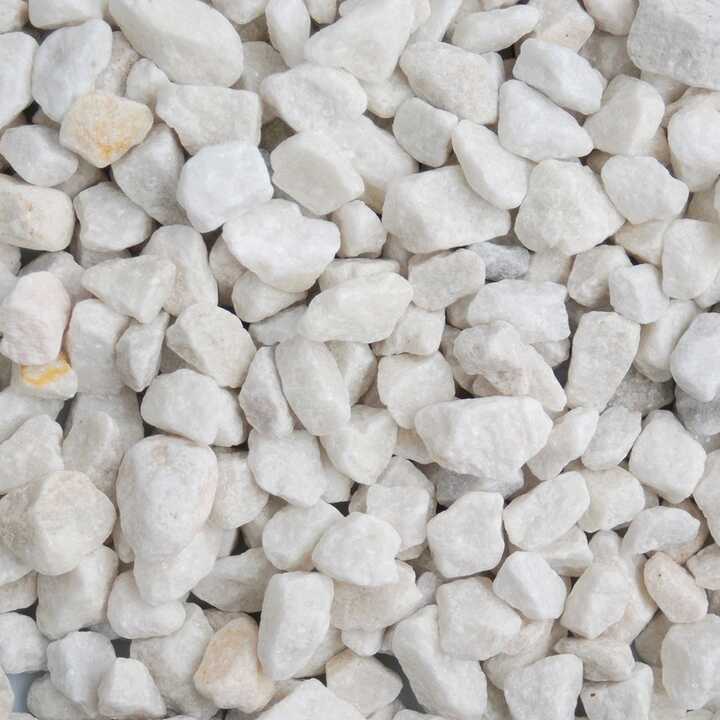 Arctic White Chippings 20mm