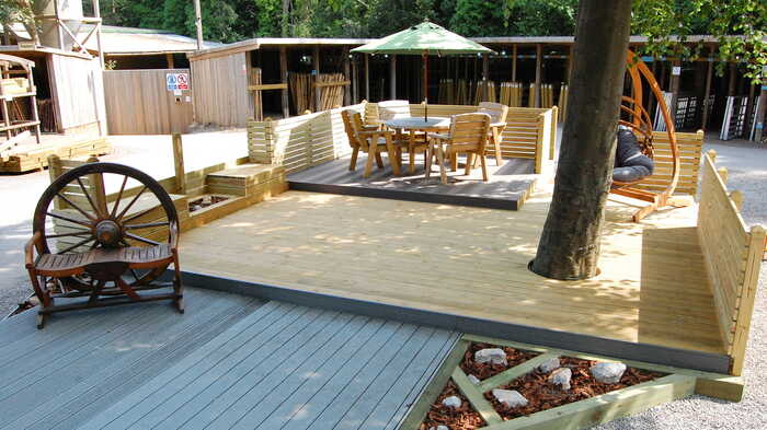 decking display at fountain timber