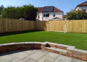How to Choose the Right Garden Fence for Your Home