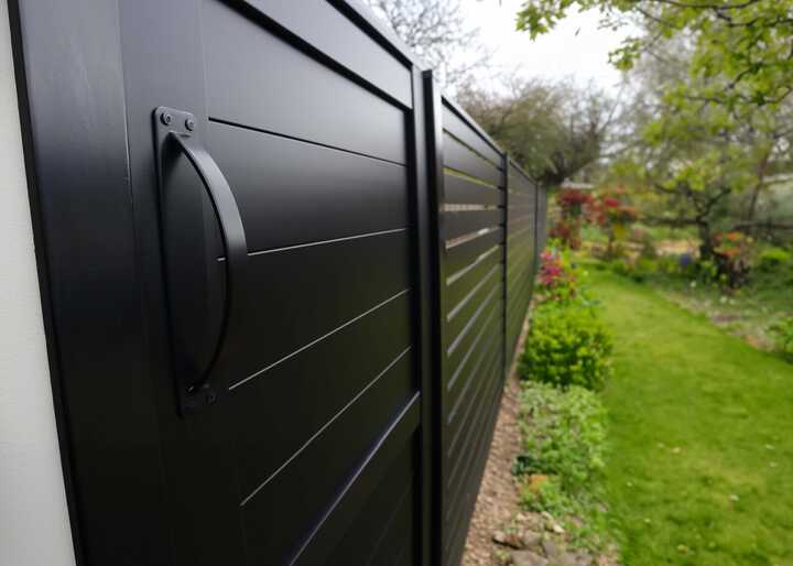 durapost sleek fencing 